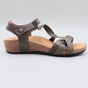 Taos Footwear Women's Trulie Sandal Size 10-10.5 US Dark Gray Braided Leather